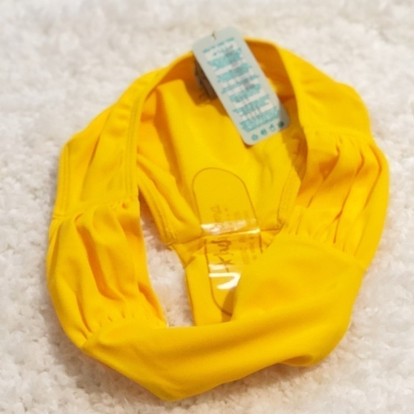 🆕 Luli Fama Cosita Buena Limon bikini bott… - Picture 7 of 10